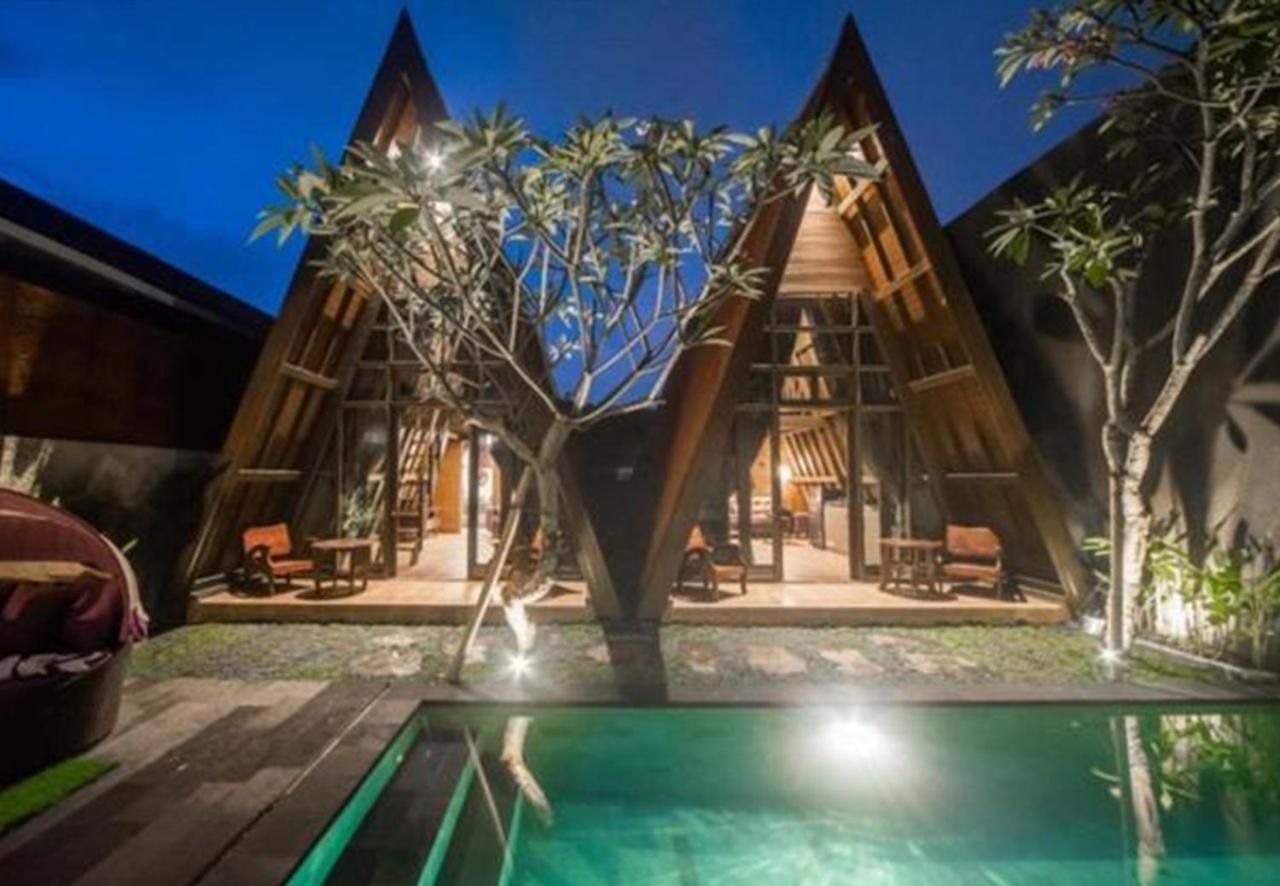Rumah Kayu Tatiya Villa *