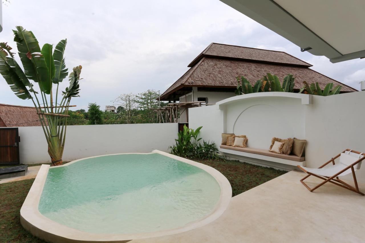 Shoreline Bingin Villa