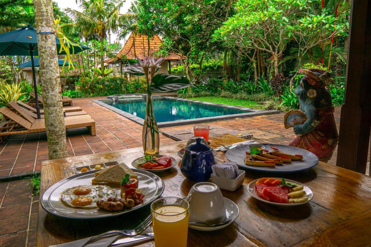 Hotel Artini Bisma 4*