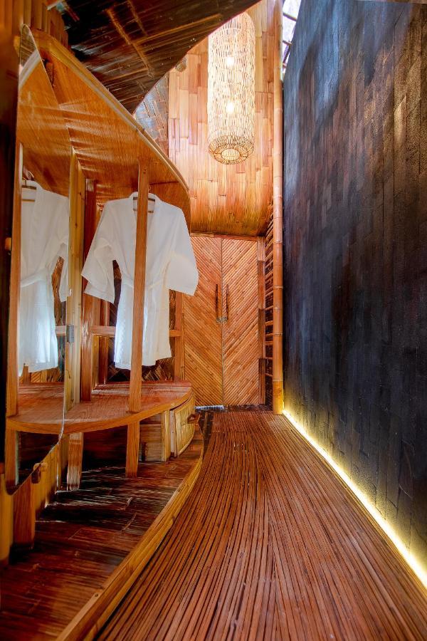 Dreamy Cliffside Bamboo With Pool And View