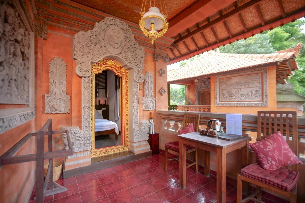 Gayatri Hotel
