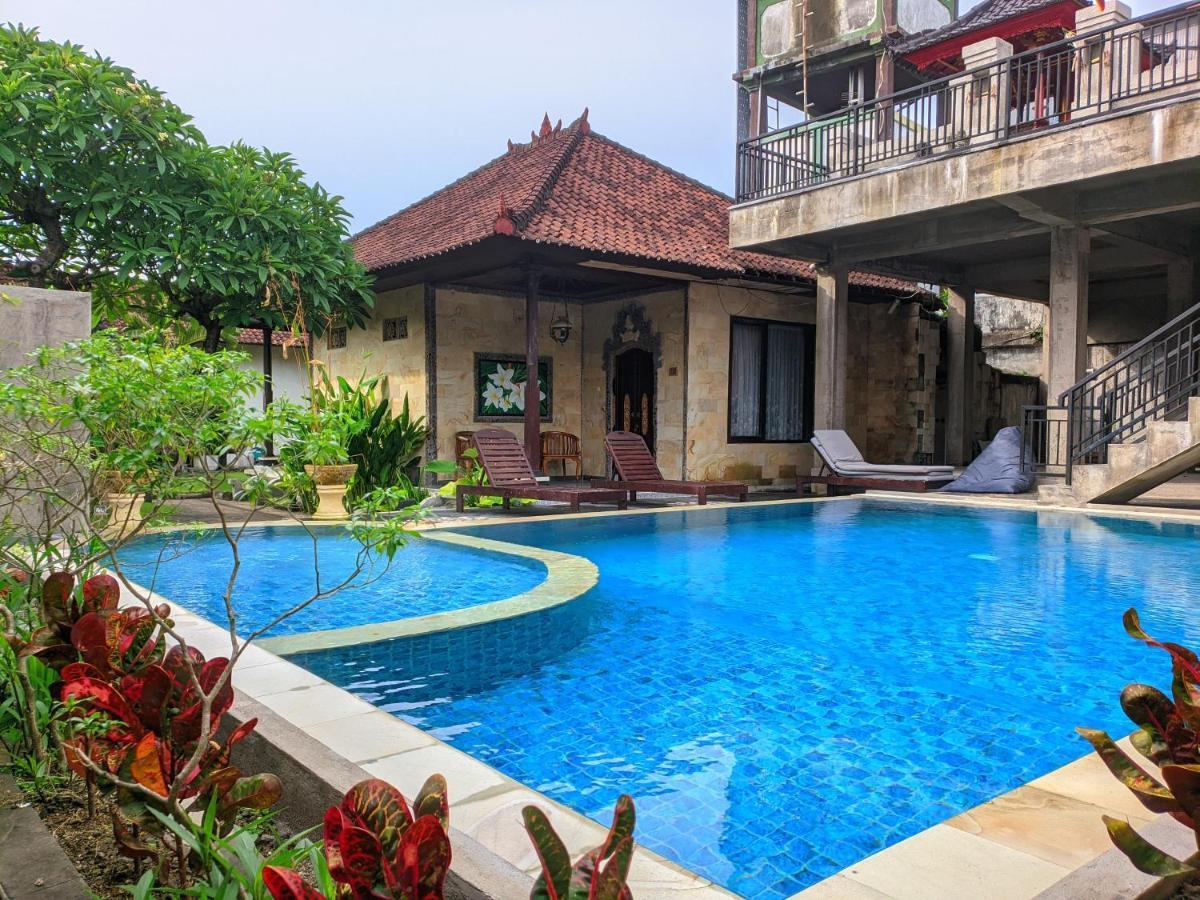 Hotel Taman Sari 3*