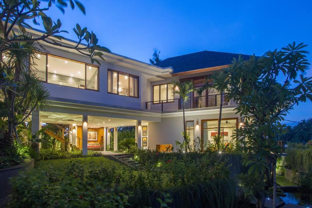 Rumah liburan Beachfront Luxury, Purnama Ketewel