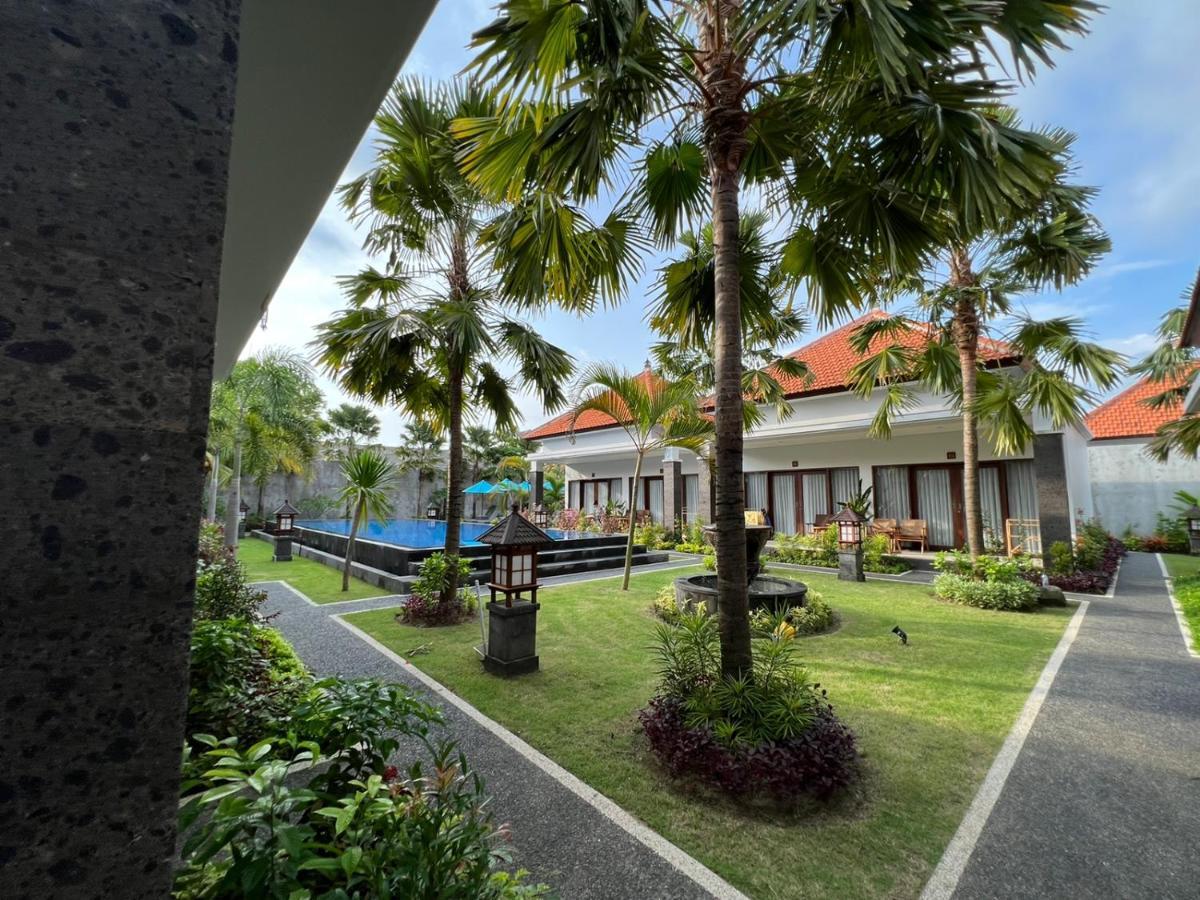 Kubu Garden & Nusa Dua Guest house 2*