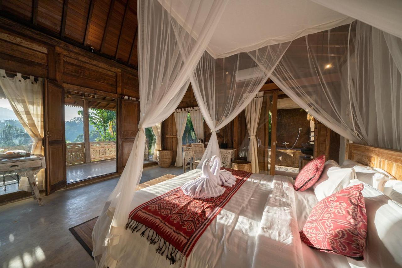 Umah Capung Sebatu Villa *