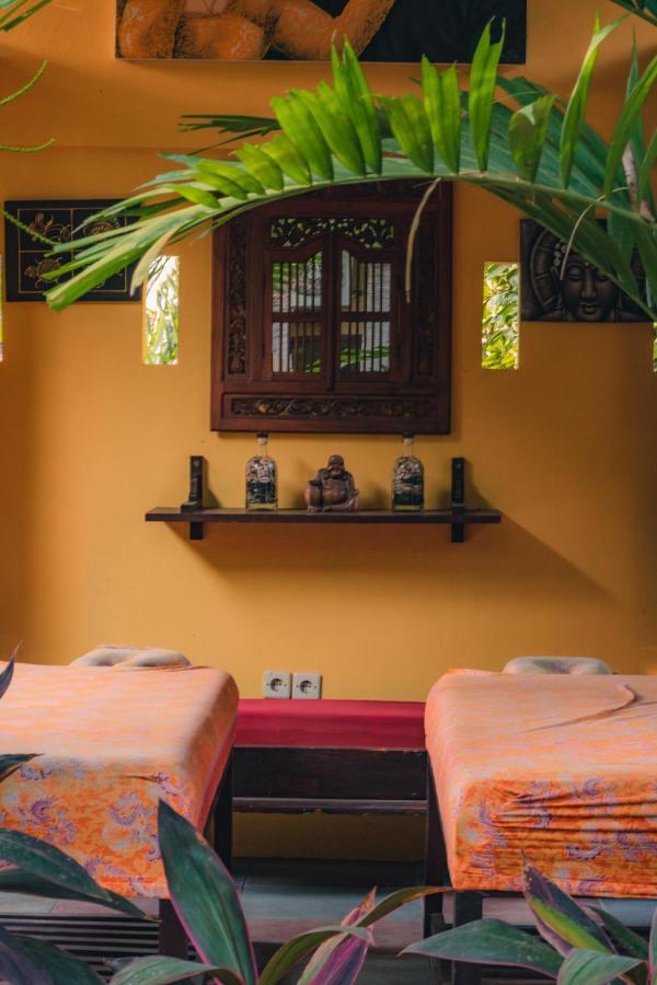 Giri Sari Bali