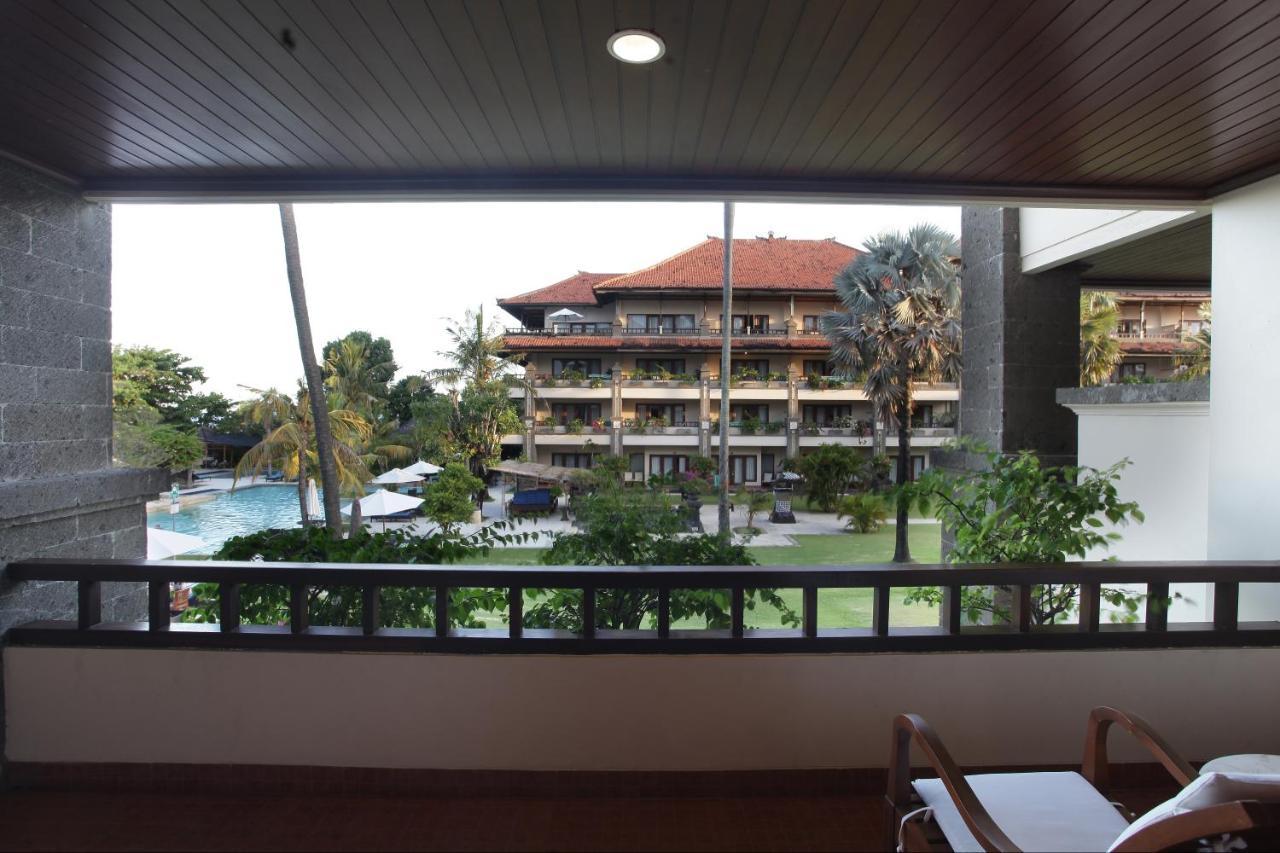 Hotel Peninsula