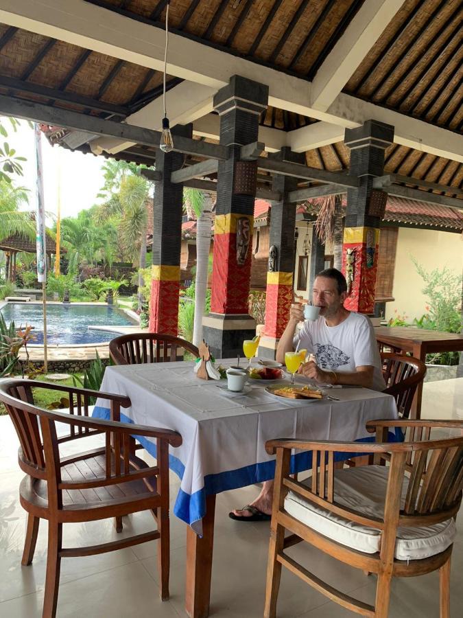 Tradisi Guest house