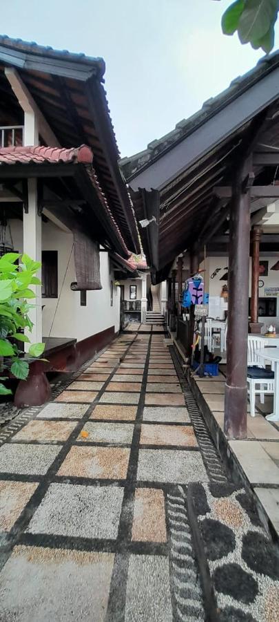 Bali Coral Guest house *
