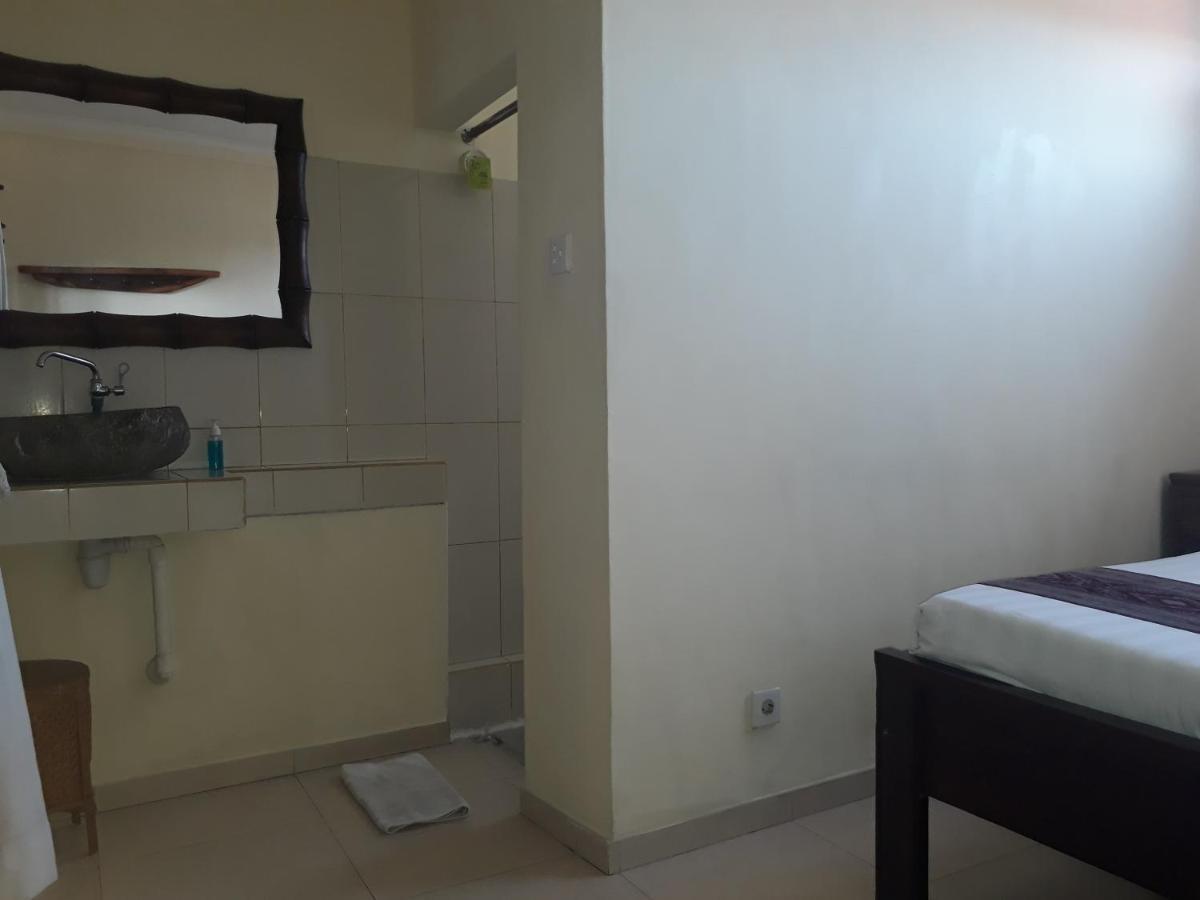 Adi House Guest house *