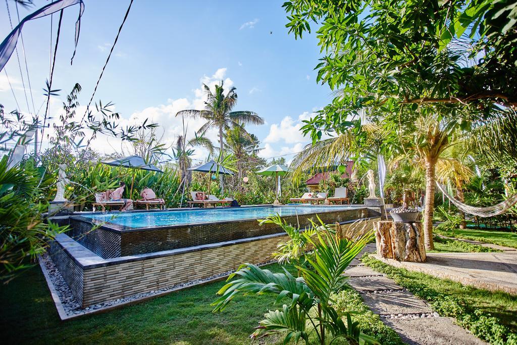 Taos House Nusa 3*