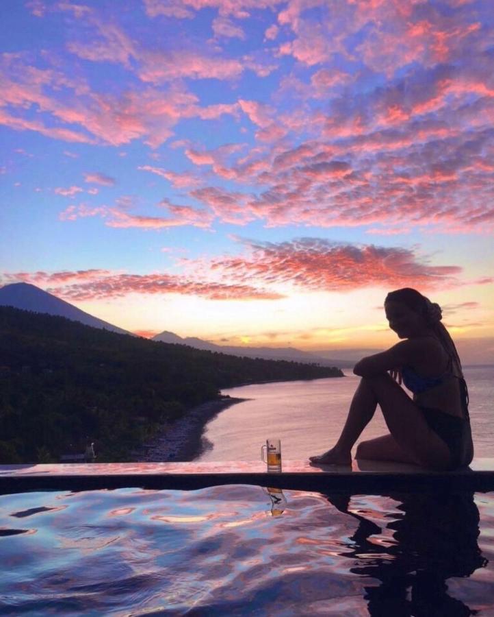 Waenis Sunset View And Restaurant, Amed, Bali Guest house Amed (Bali)