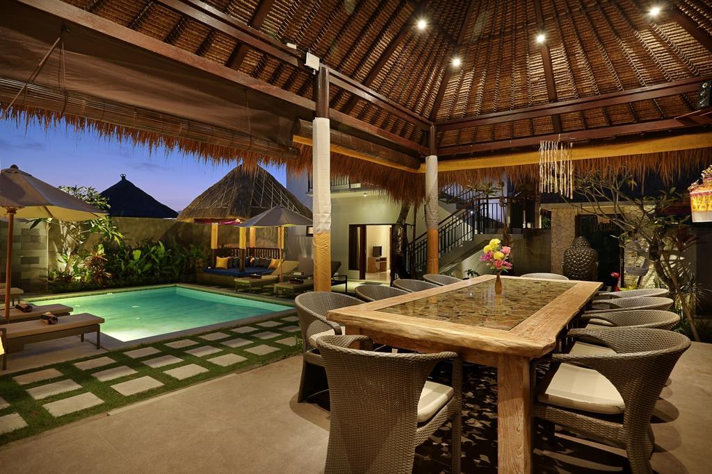 Coconuts Balangan Villa *