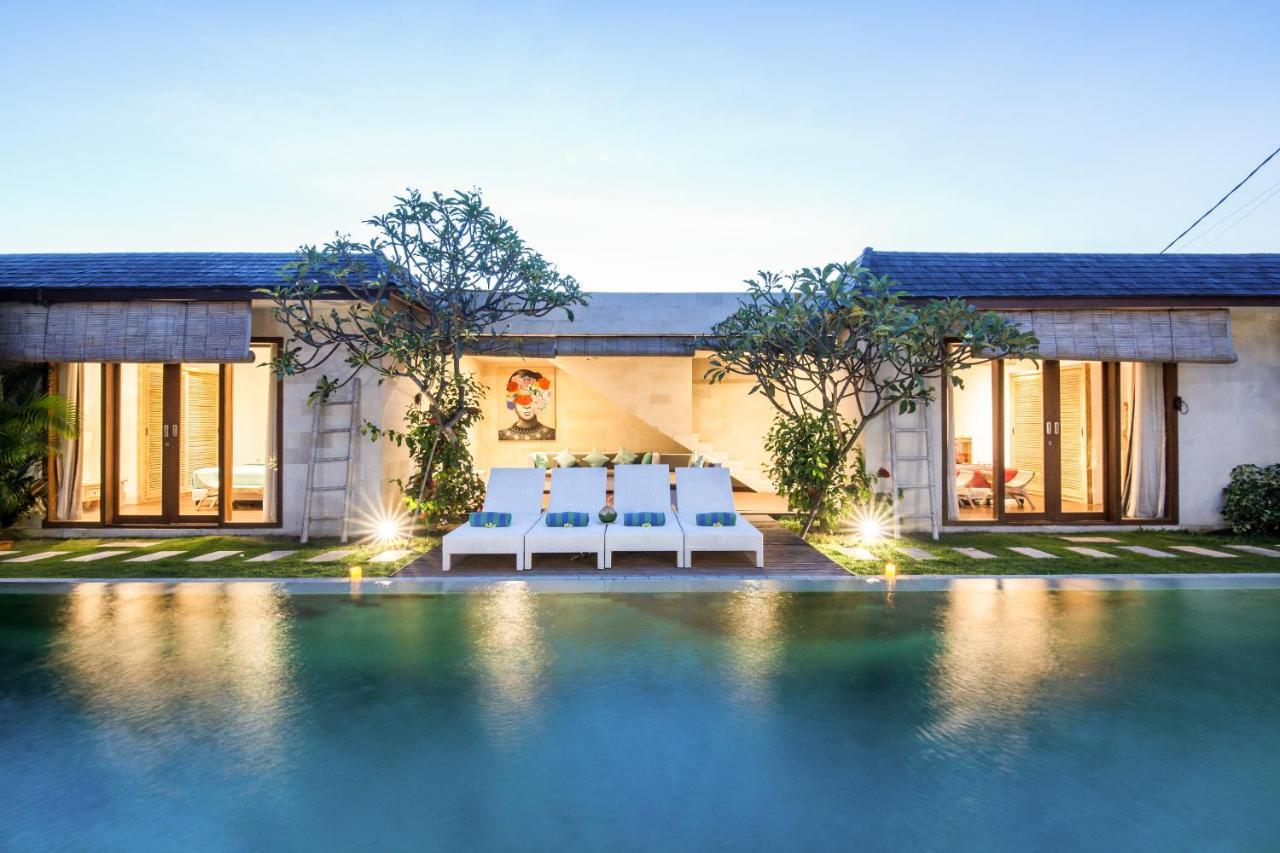 Lovely 4br Private Pool With Sundeck! 10mins Ride To Canggu (Bali)