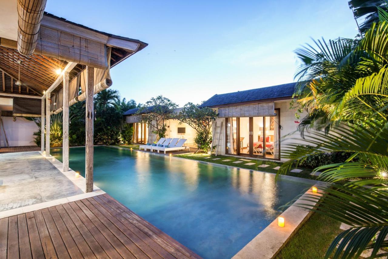 Lovely 4br Private Pool With Sundeck! 10mins Ride To *