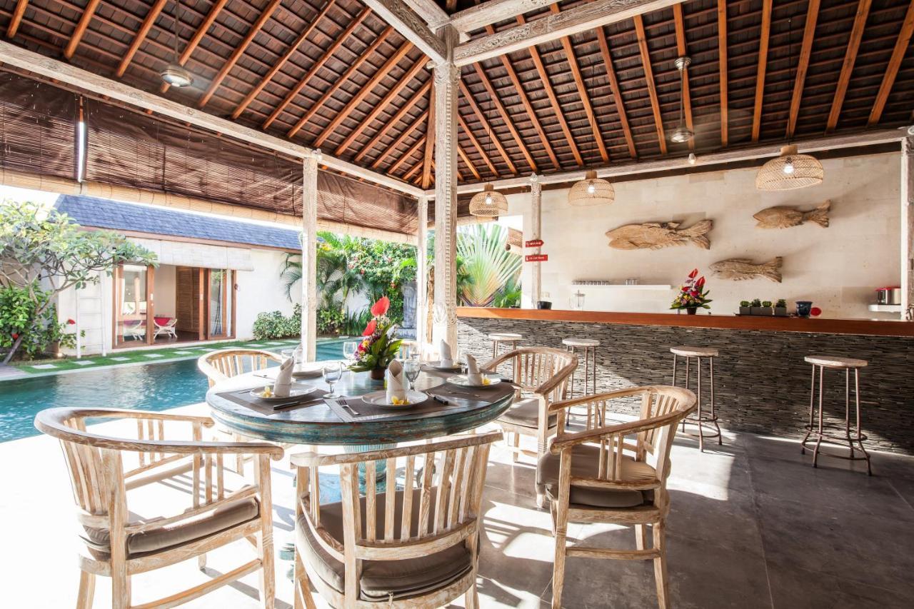 Lovely 4br Private Pool With Sundeck! 10mins Ride To * Canggu (Bali)