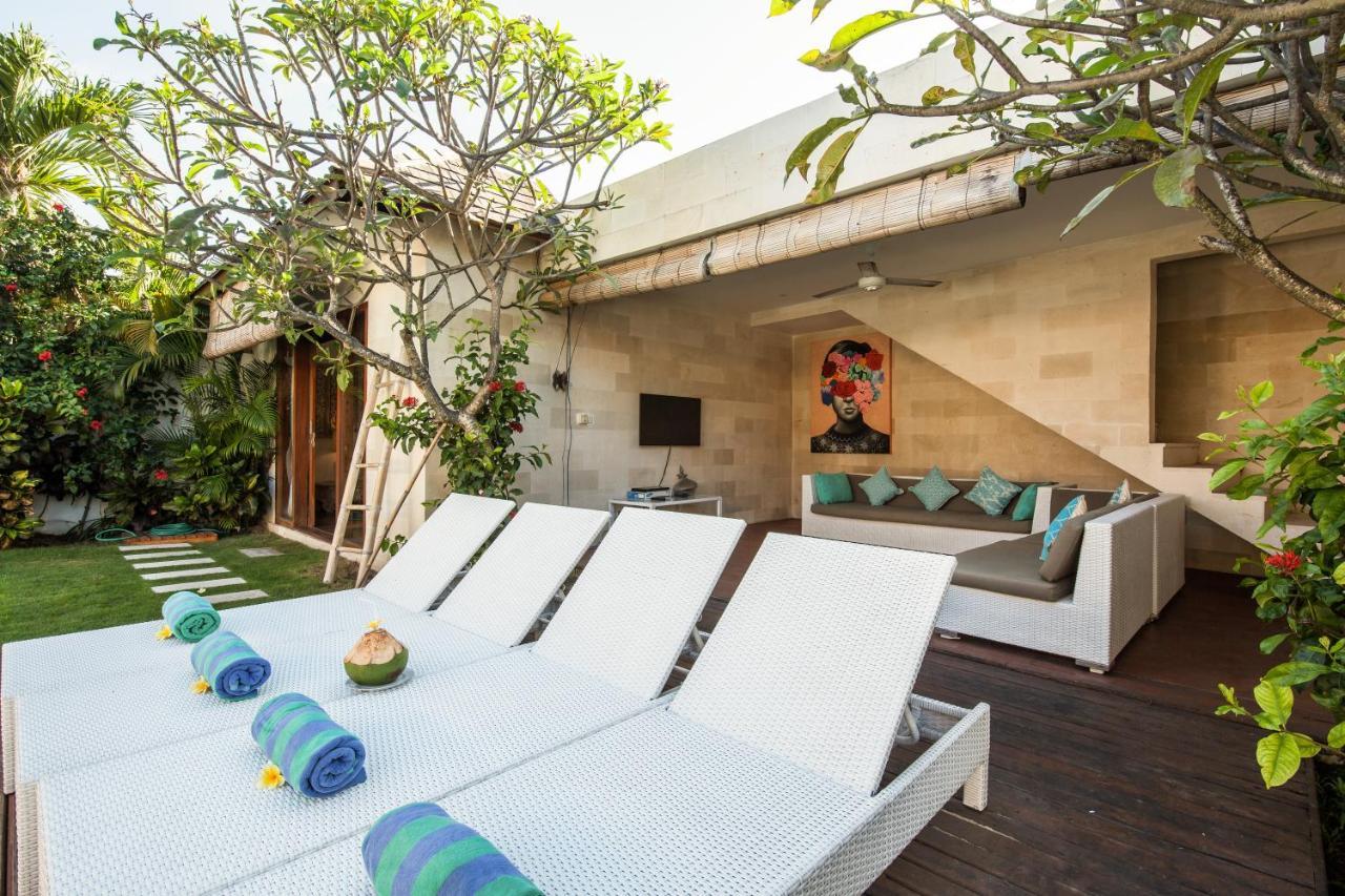 Lovely 4br Private Pool With Sundeck! 10mins Ride To Canggu (Bali)