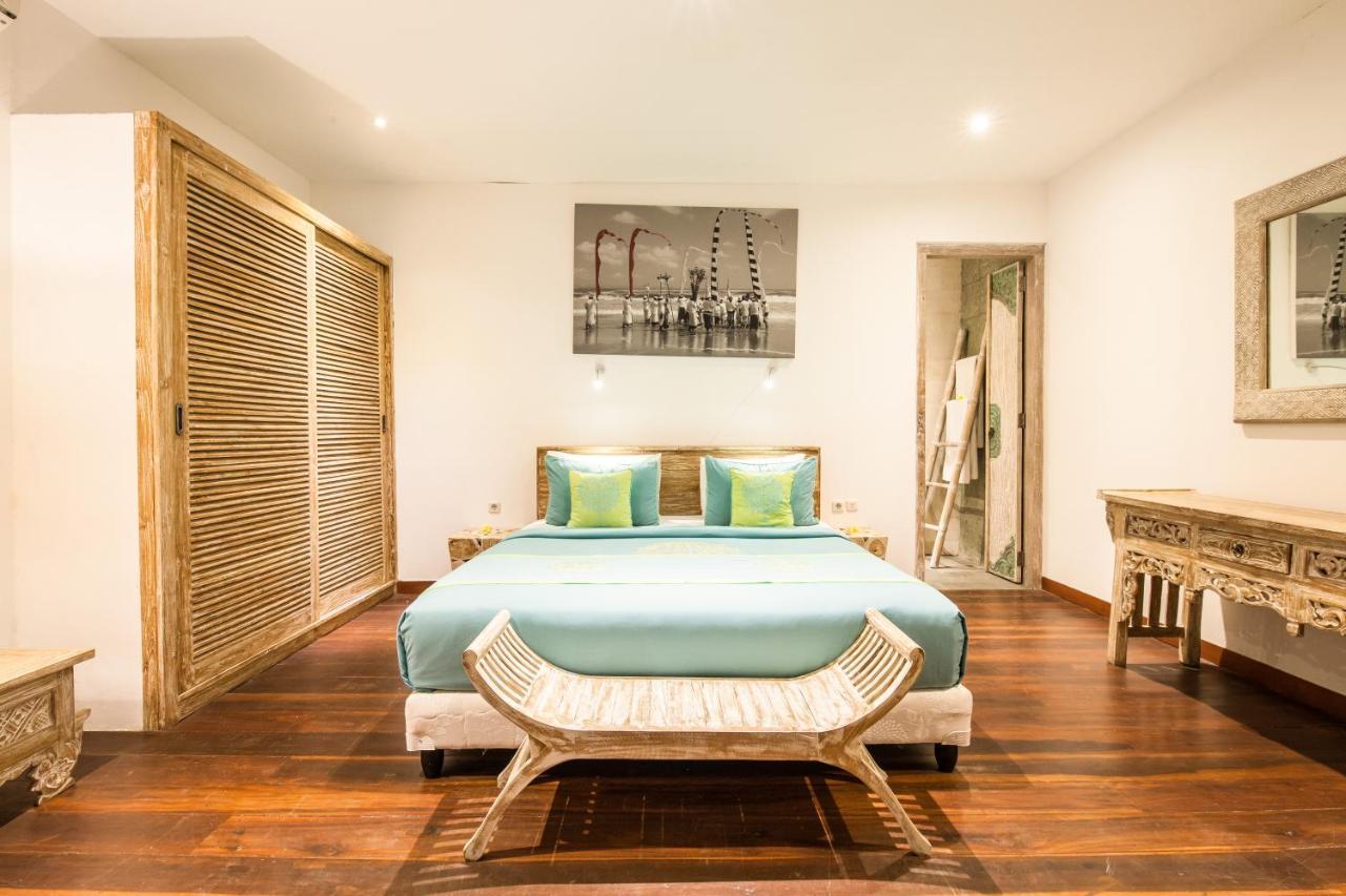Lovely 4br Private Pool With Sundeck! 10mins Ride To *