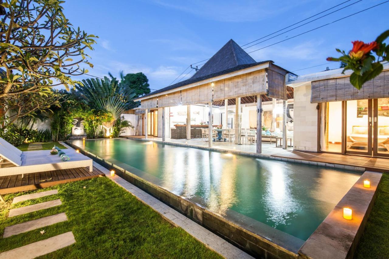 Lovely 4br Private Pool With Sundeck! 10mins Ride To