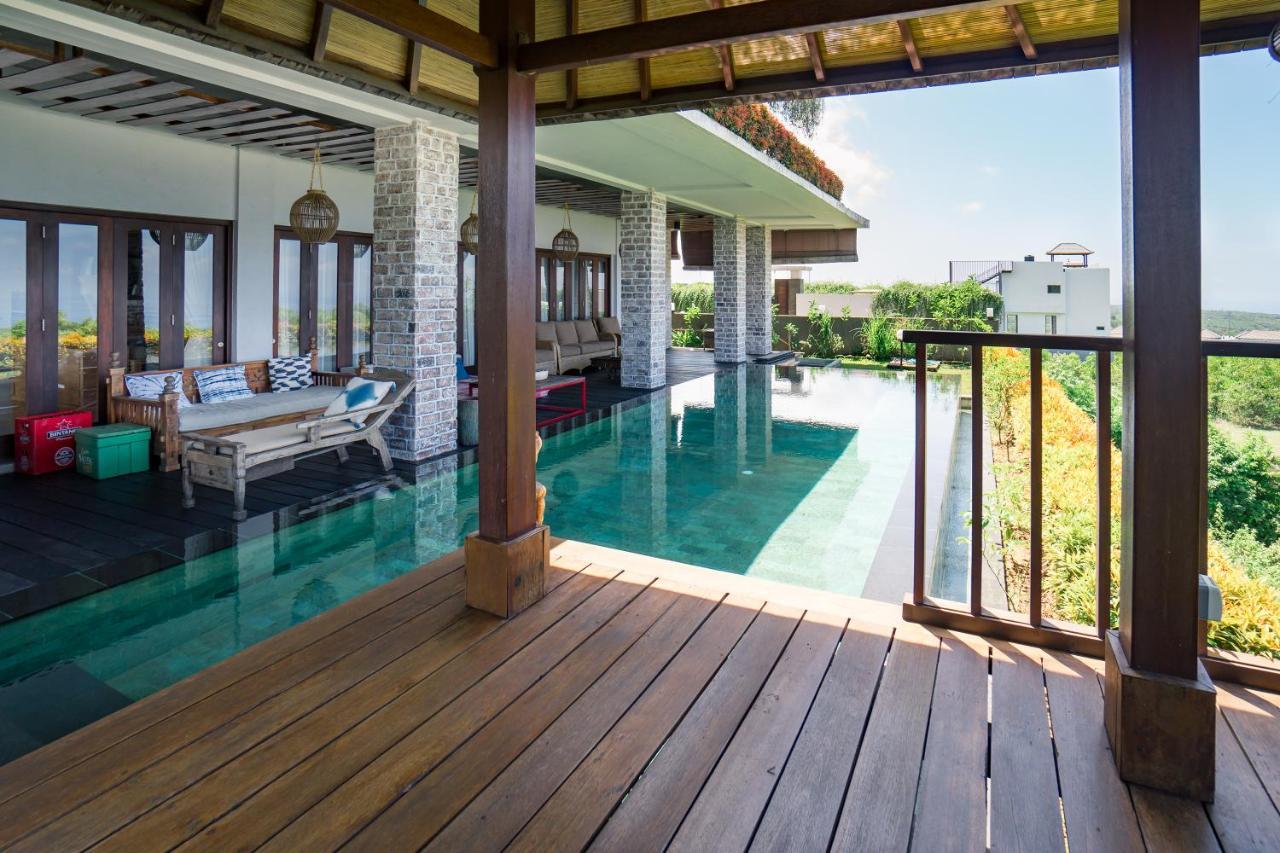 The Ocean Views Luxury & Villa *
