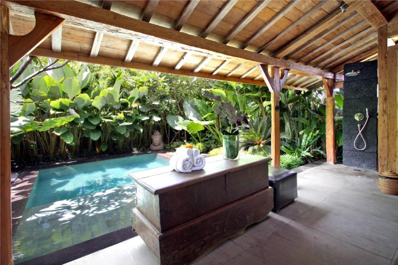 Resor Blue Karma Village