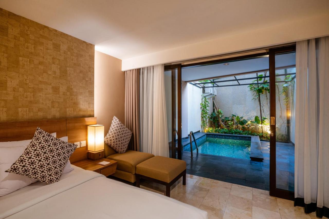 Hotel Cross Vibe Paasha Atelier Bali Kuta