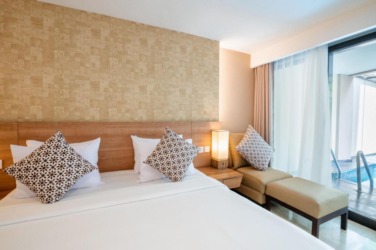Cross Vibe Paasha Atelier Bali Kuta Hotel 4*