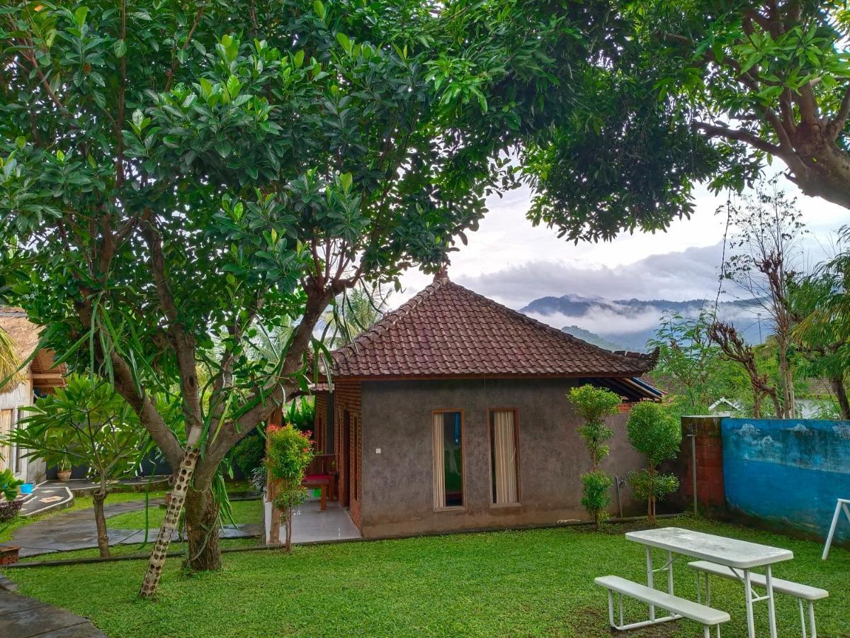 Menjangan View Bed & Breakfast 3*