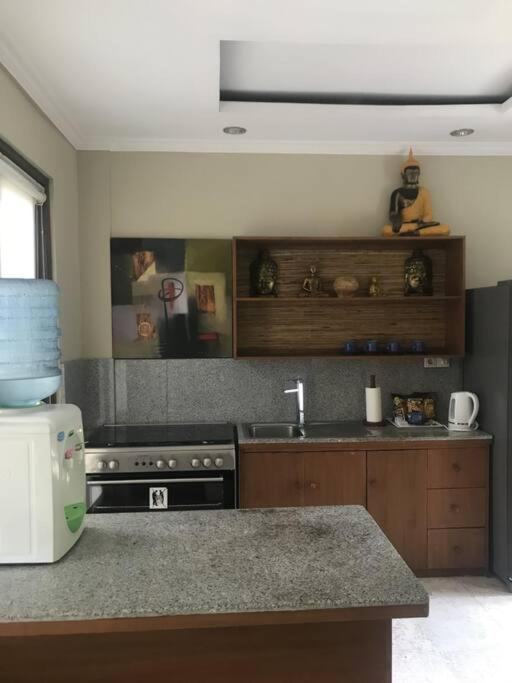 Spacious Private Pool Apartment-beachside Apartment