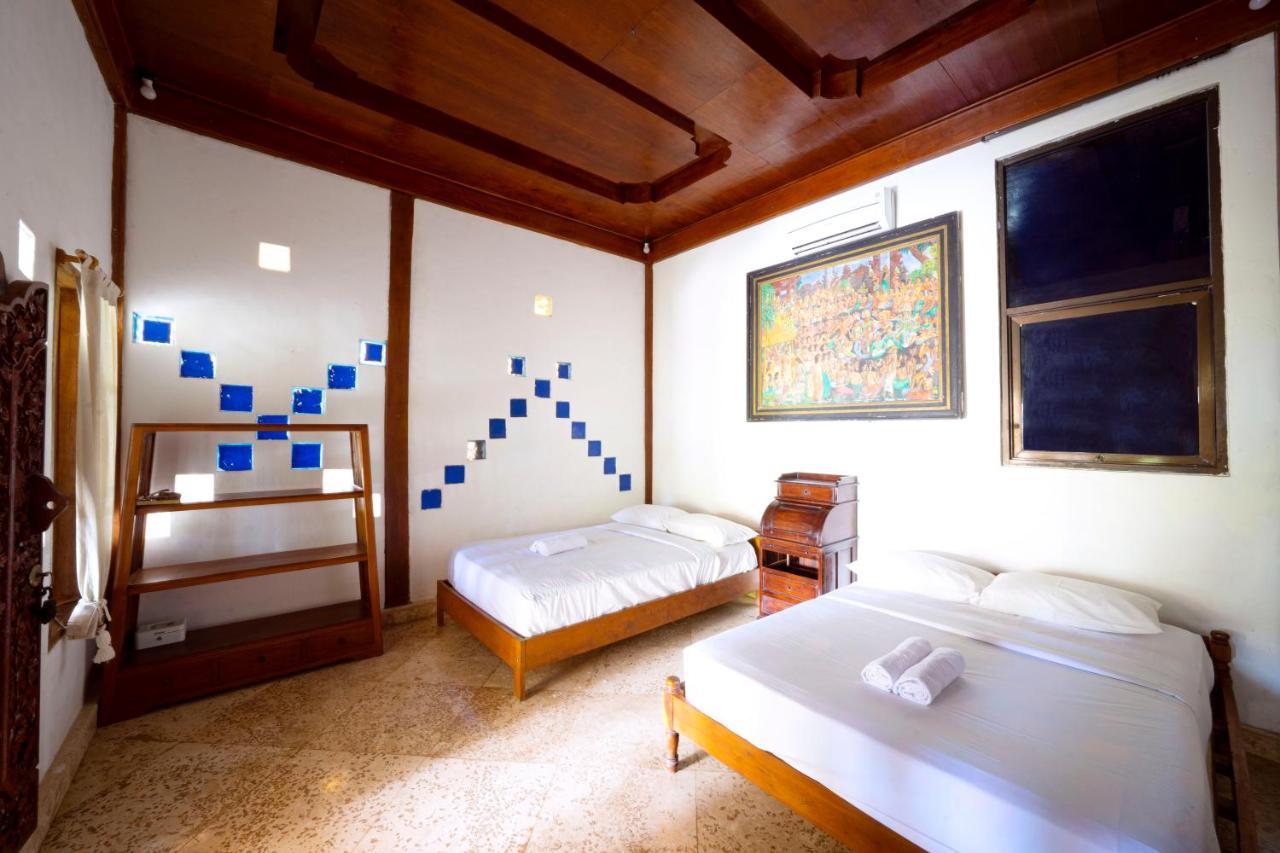 The Uluwatu Estate 3*