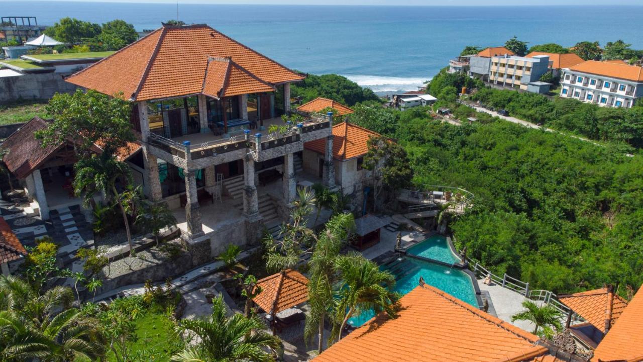 The Uluwatu Estate 3*