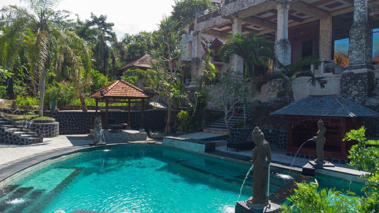 The Uluwatu Estate 3*
