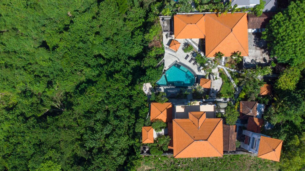 The Uluwatu Estate 3*