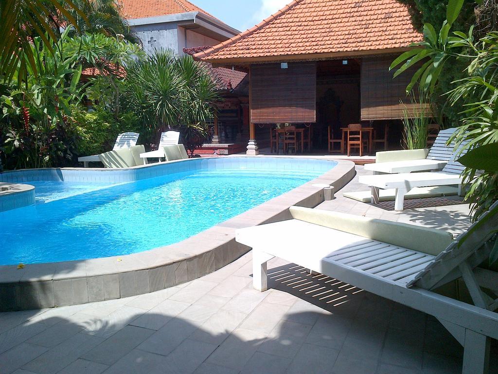 Adus Guest house Legian (Bali)