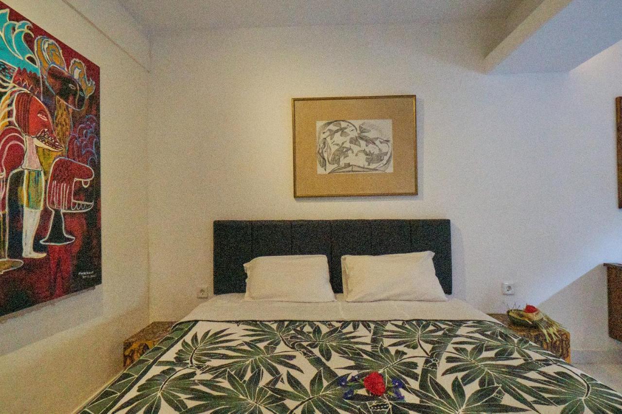 Rumah Paros & Gallery Guest house