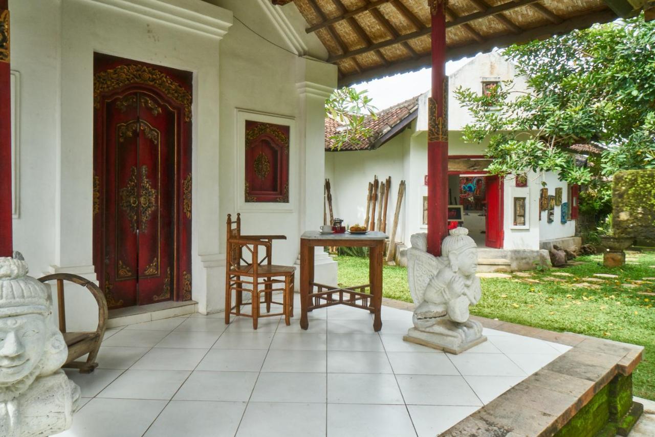 Rumah Paros & Gallery Guest house Sukawati (Bali)