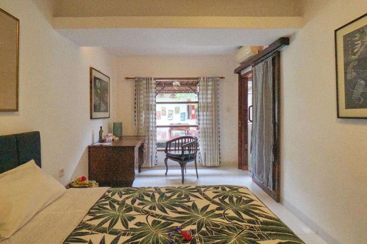 Rumah Paros & Gallery Guest house 3*