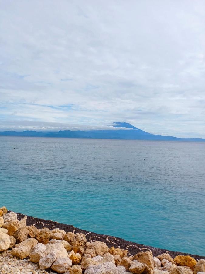 Vns Beachfront 2* Toyapakeh