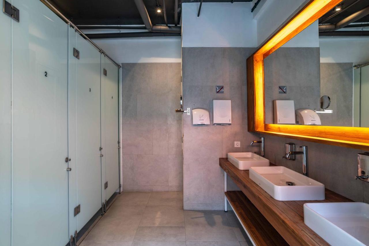 M Boutique Legian Hostel