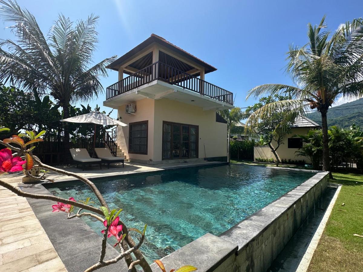 Light - Bali Villa *
