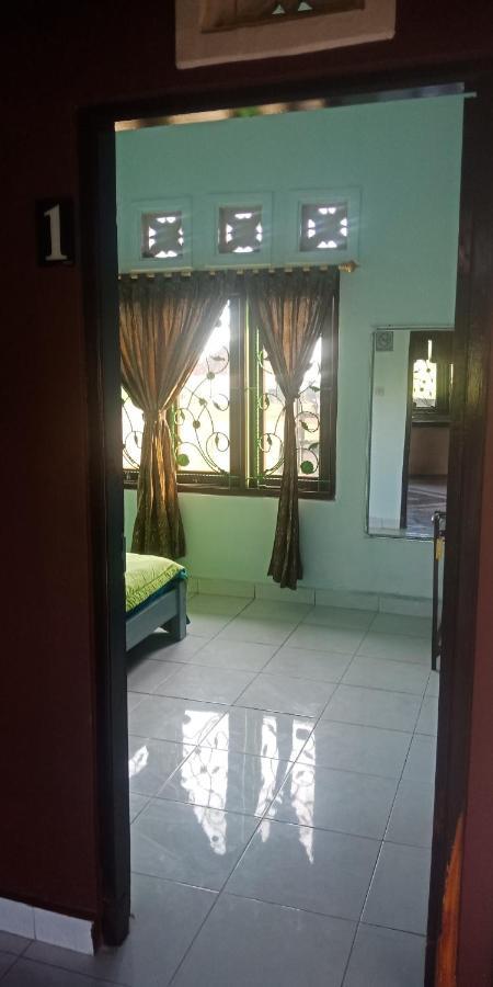 Ibu Ana
