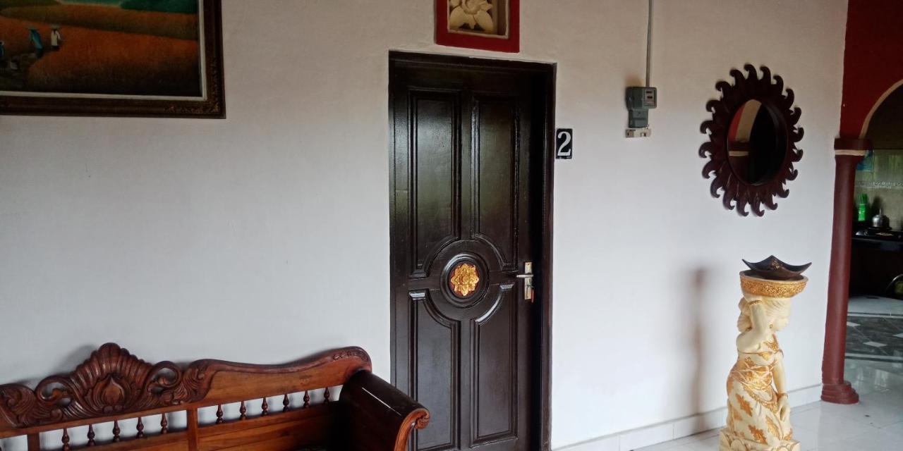 Guest house Ibu Ana *