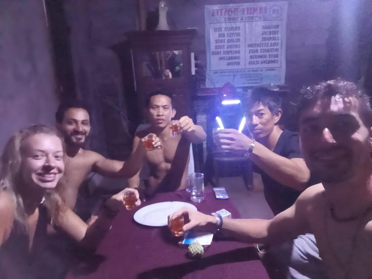 Family Lovina (Bali)