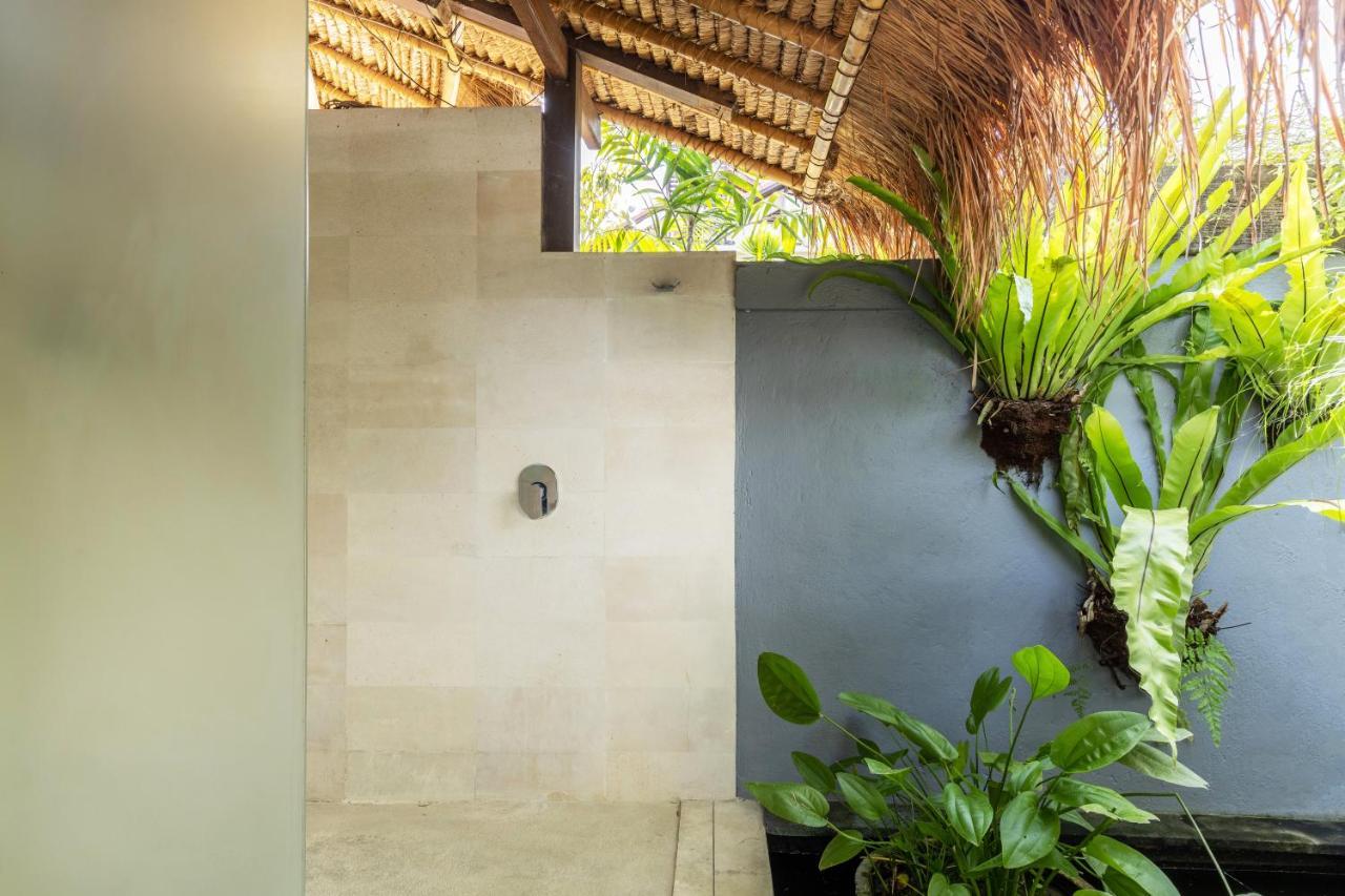 Elina * Seminyak (Bali)