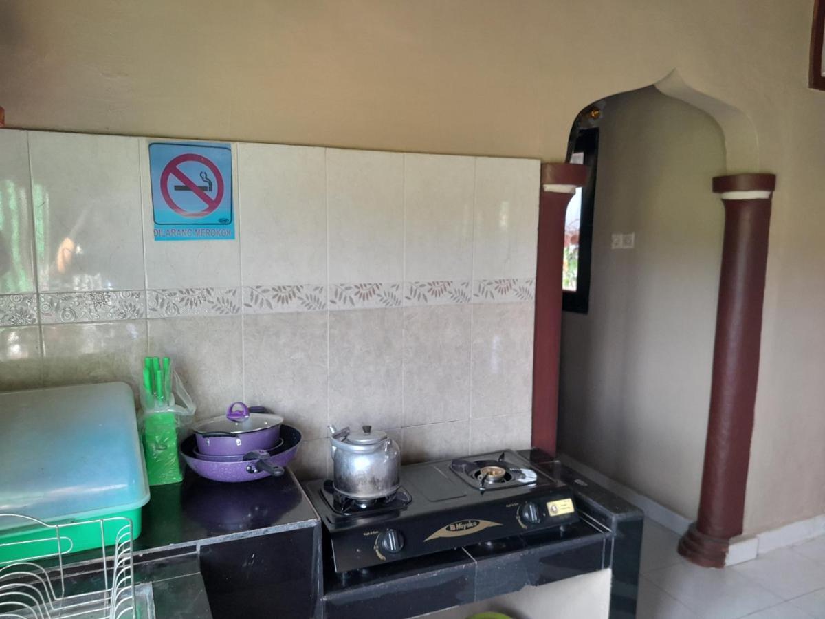Ibu Ana Guest house