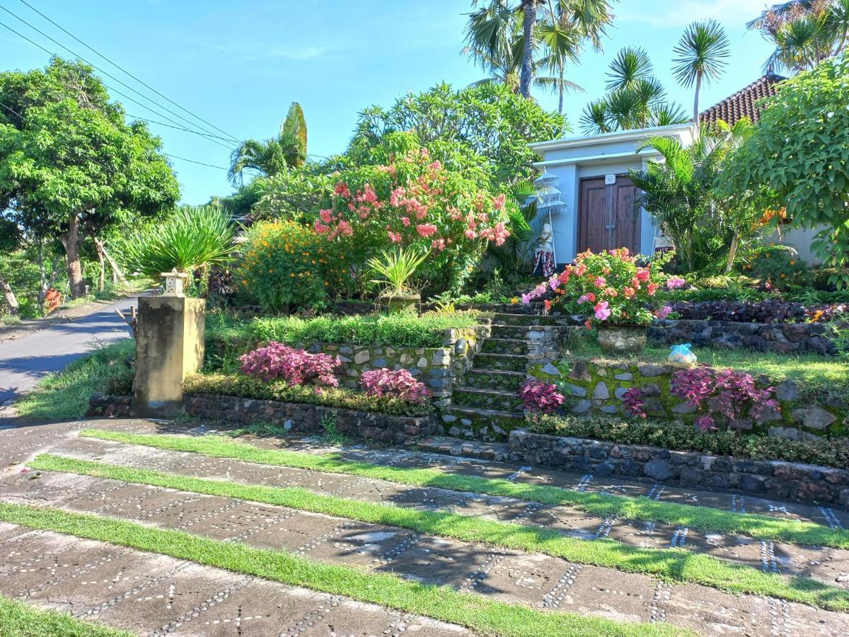 Frangipani & Restaurant