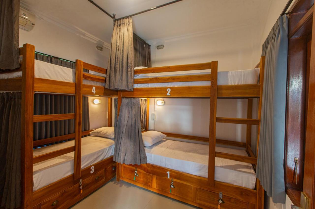 Zentiga Surf Hostel *