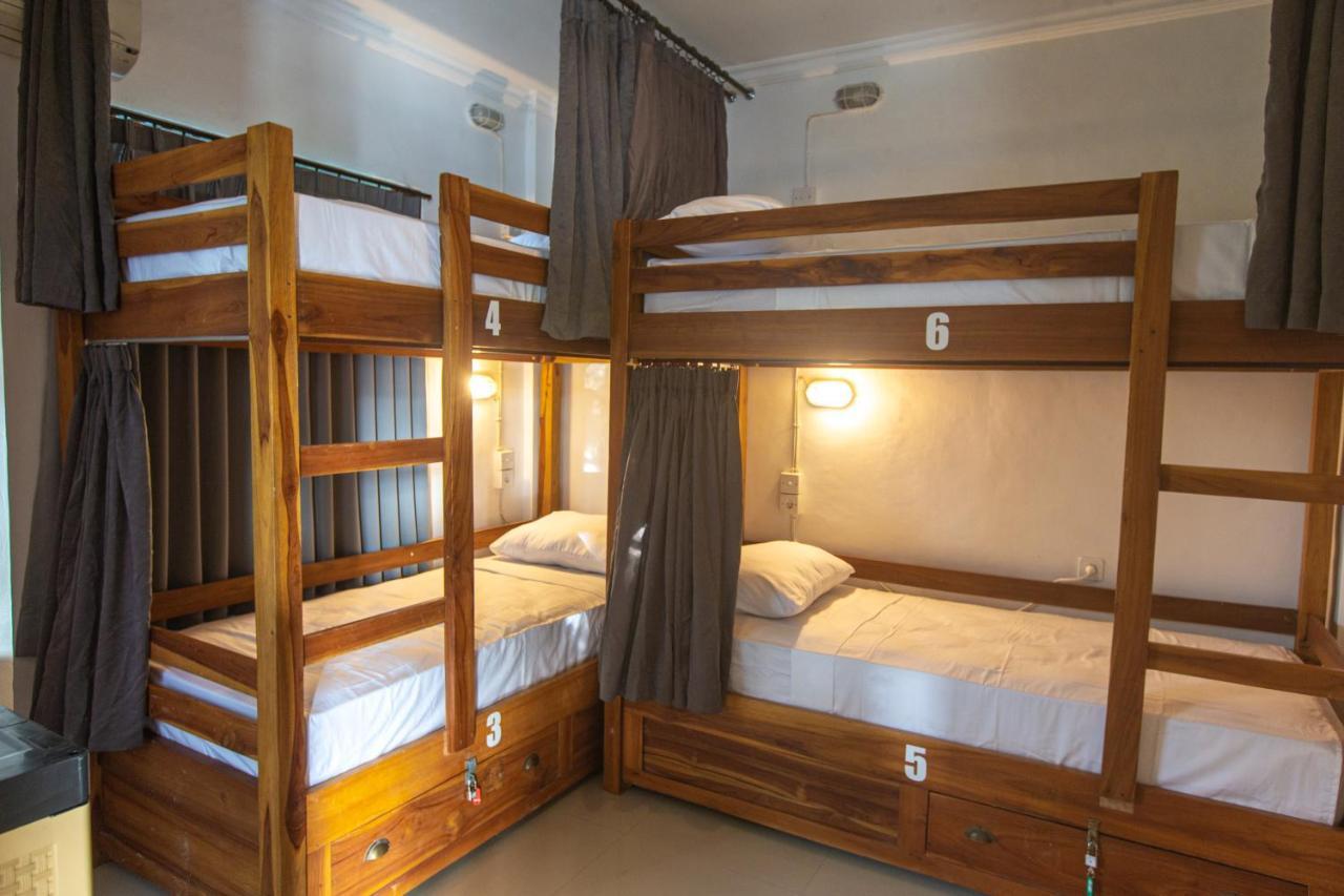 Zentiga Surf Hostel Canggu (Bali)