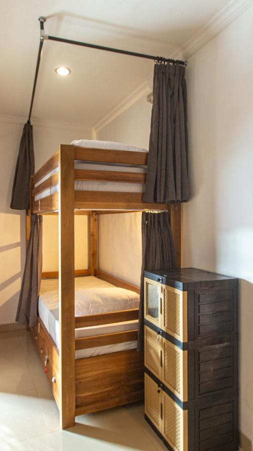 Hostel Zentiga Surf *