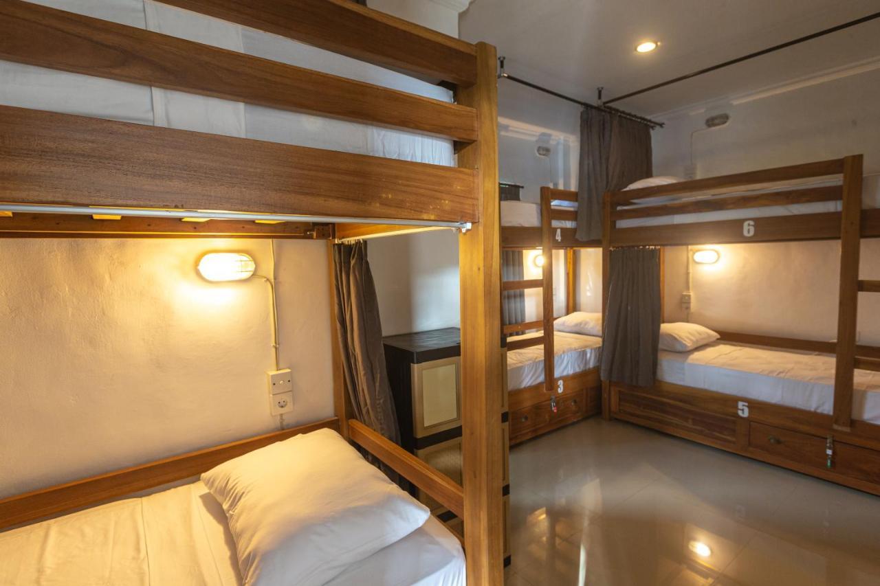 Zentiga Surf Hostel *